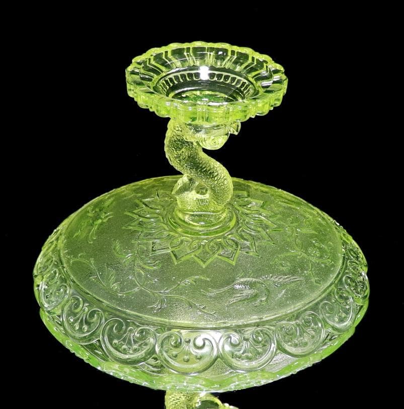 オールド・バカラ(BACCARAT) 1880年 ウランガラス製 大型コンポート