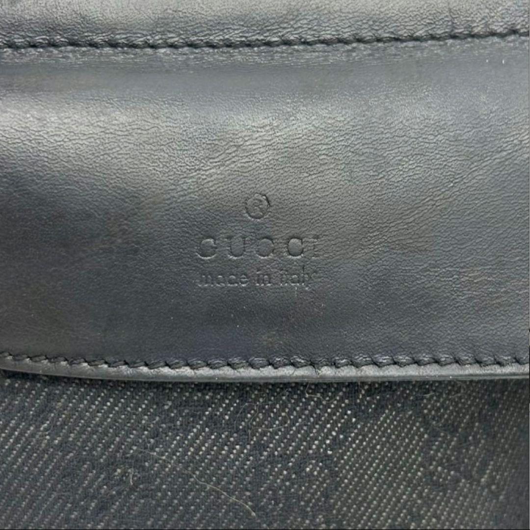 【美品】グッチ ボディバッグ ショルダー GG柄 ロゴ型押し ブラック