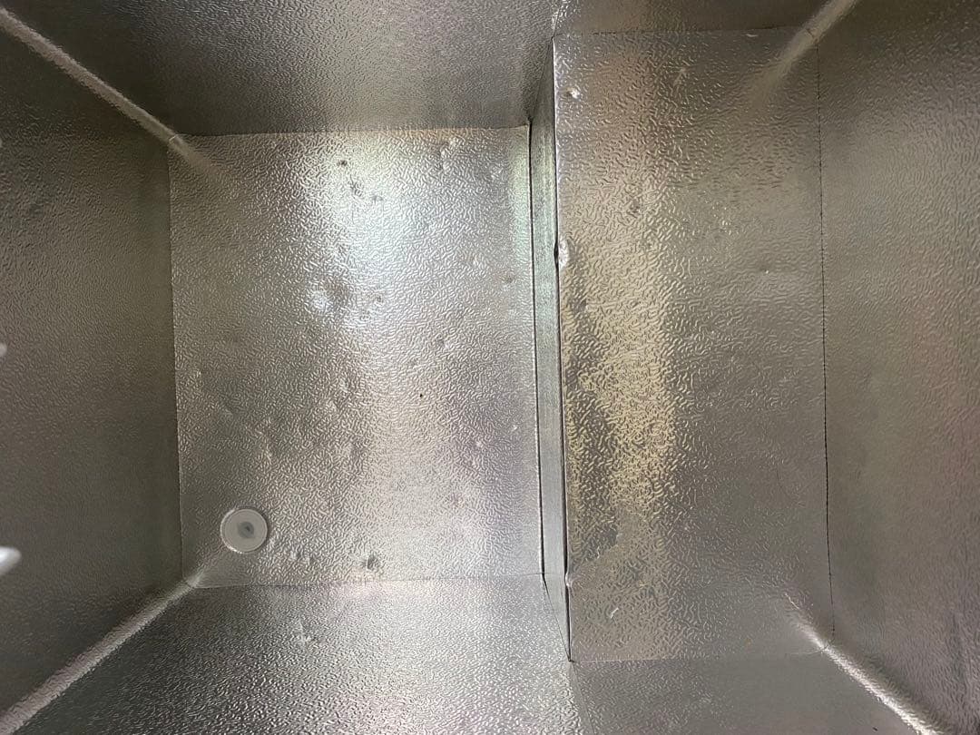 comfeeノンフロン冷凍庫142L