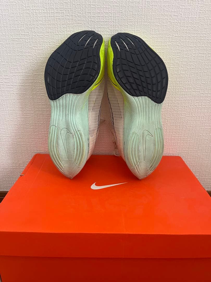 ナイキ ヴェイパーフライネクスト％2 24.5cm