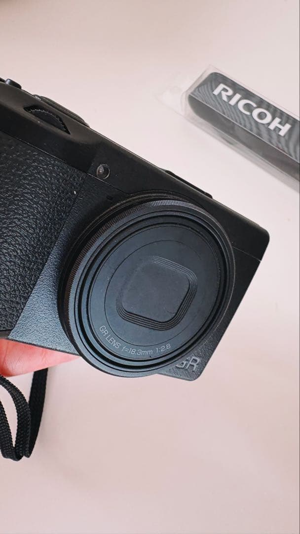 【シャッター数3116】【美品GR3】RICOH GR III ストラップ付き