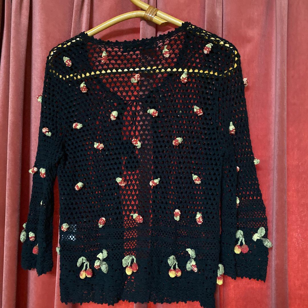 週末お値下げ❣️【カネコイサオ】いちご・さくらんぼモチーフカーディガン