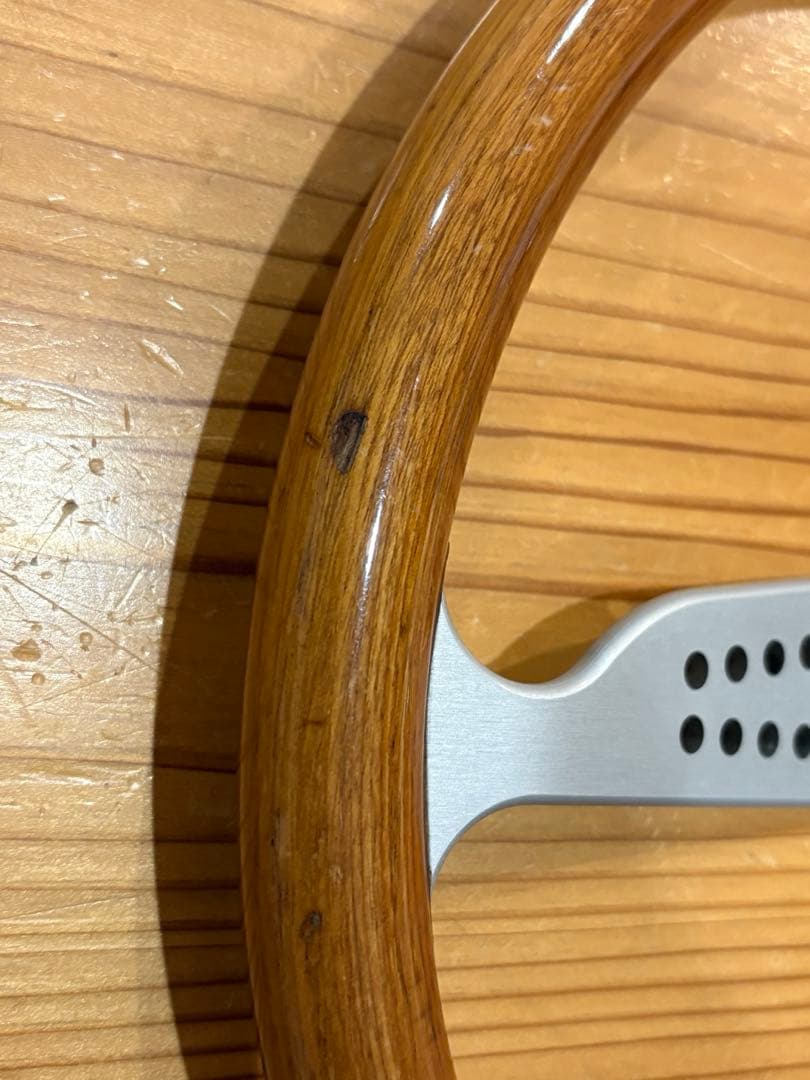 momoステアリング グランプリ35π