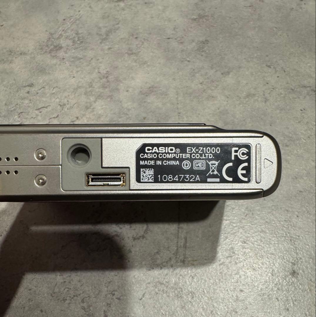 デジタルカメラ CASIO EX-Z1000