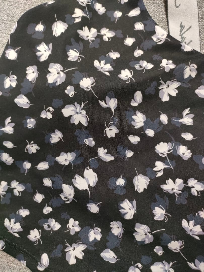 HAL❀⑬SUKALA ヨガウェア 花柄 LL ブラック上下セット