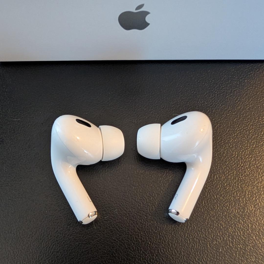 AirPods Pro 第2世代 MQD83J/A Lightning