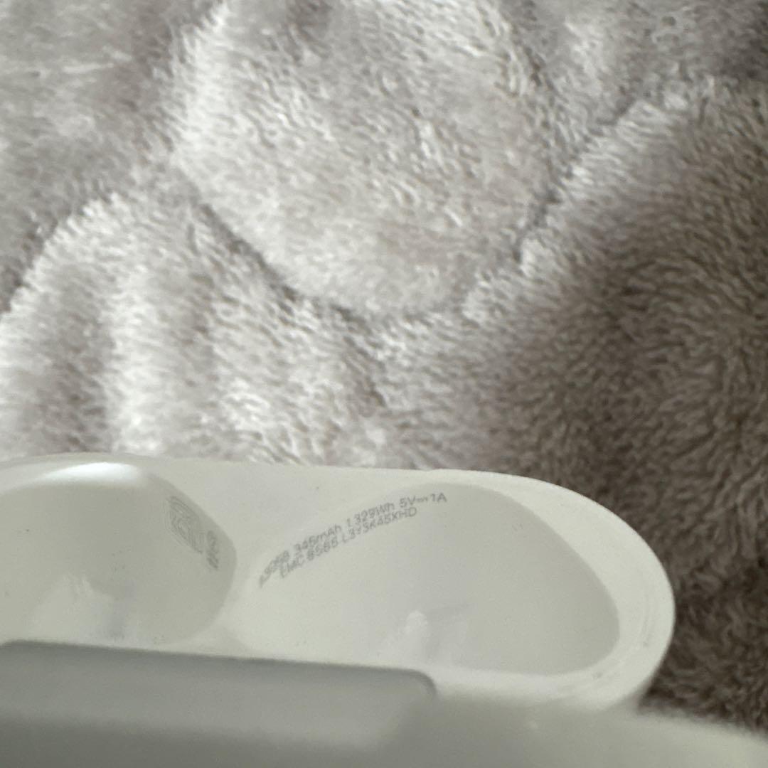 AirPods4 ANC非搭載　箱付き