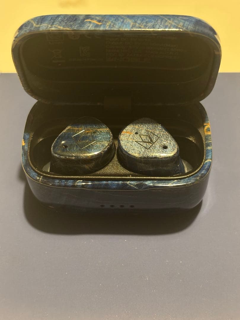 イヤホン Noble FoKus Prestige (Blue)