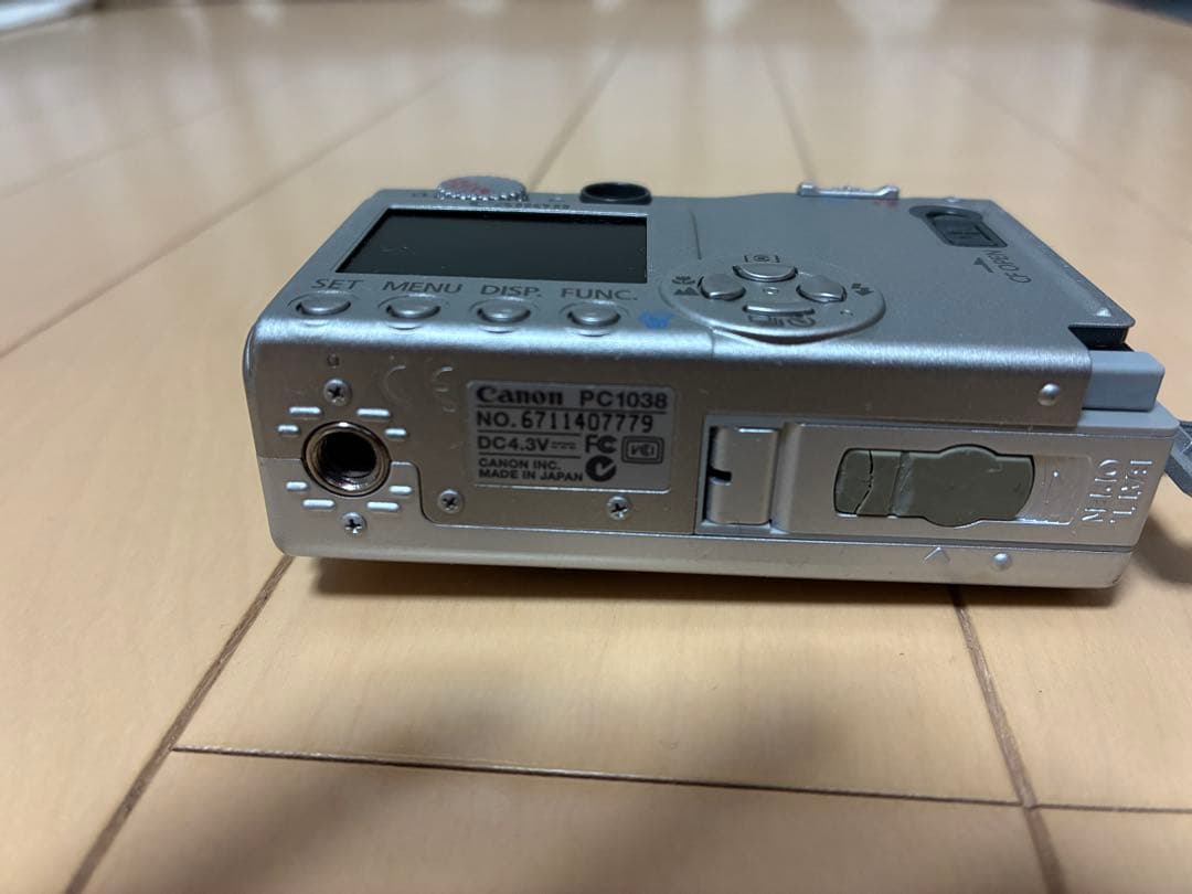Canon キャノン IXY400 デジタルカメラ シルバー　▪️ジャンク品