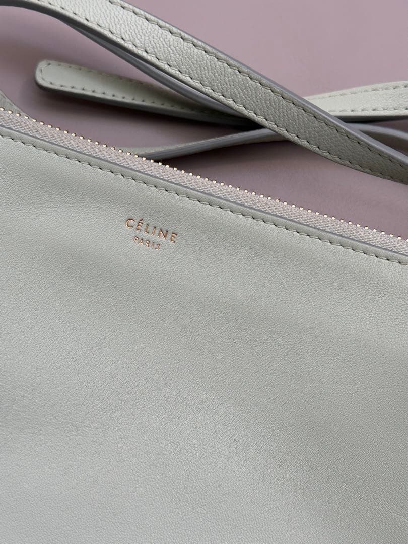 CELINE セリーヌ トリオ　ピスタチオグリーン