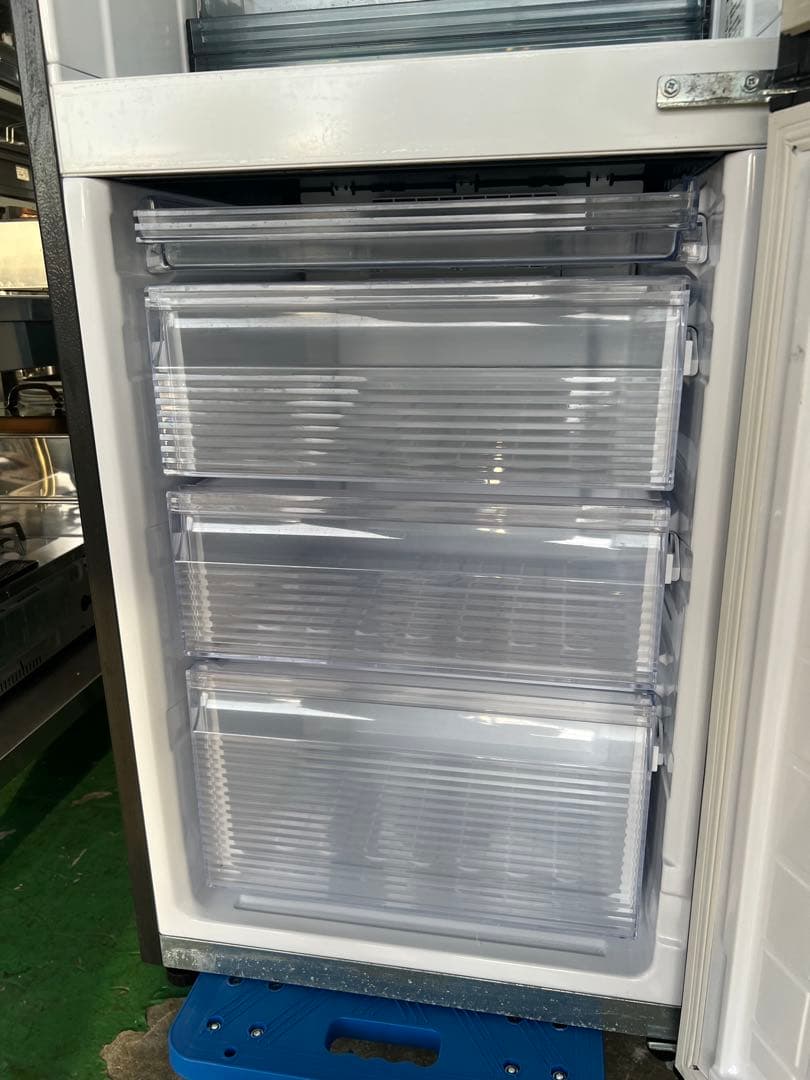 2023年シャープ家庭用冷凍冷蔵庫