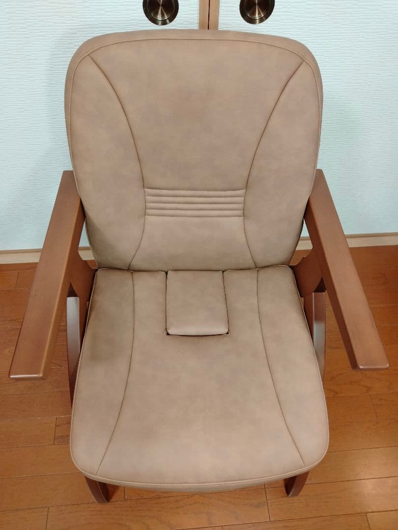 ポスチャーサポートチェア PSC-IV アーモンド