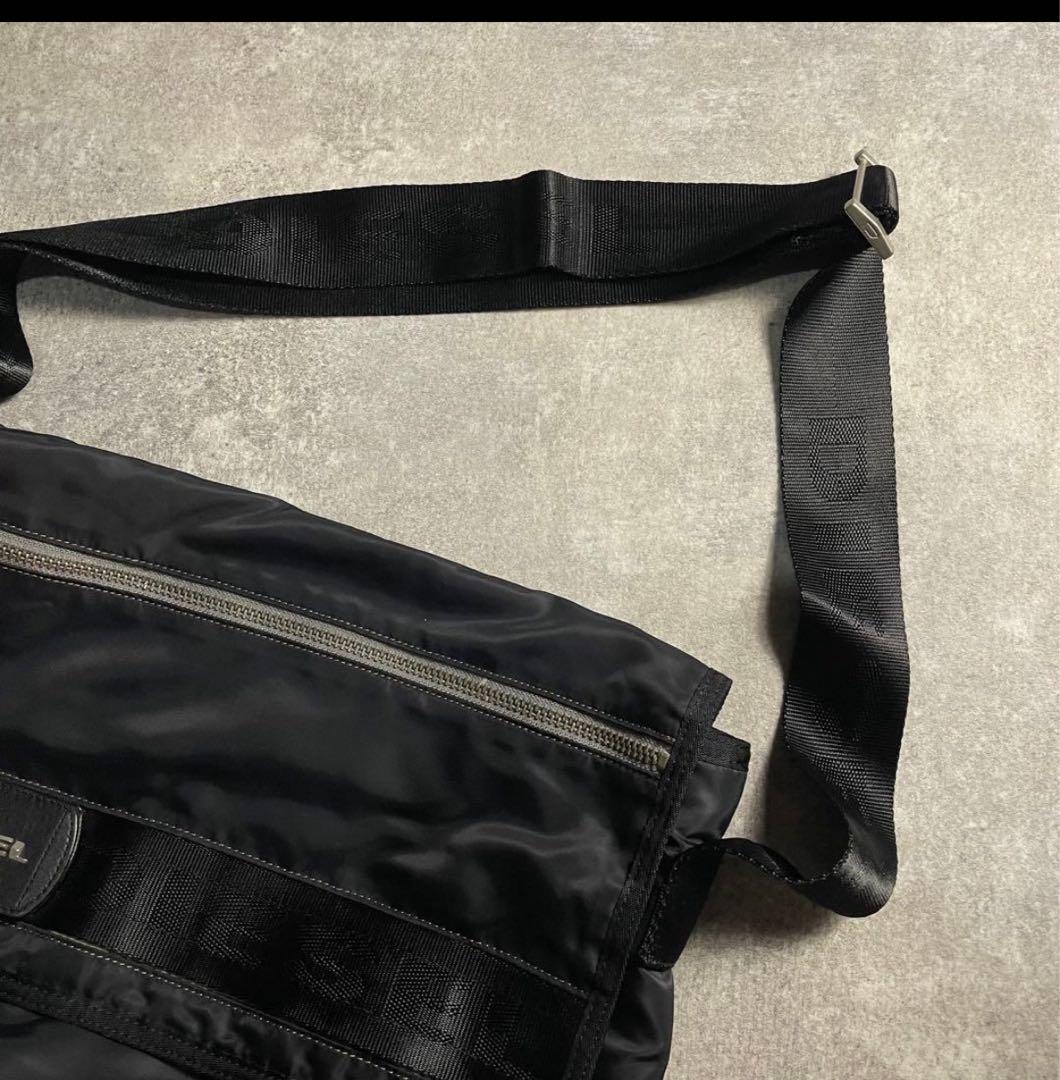 00s メッセンジャーバッグ ワンショルダー ブラック レザー ナイロン