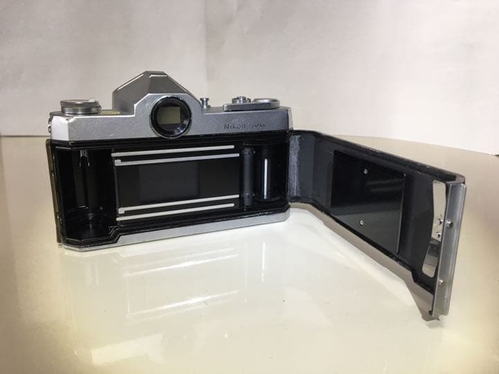 Nikon ➕