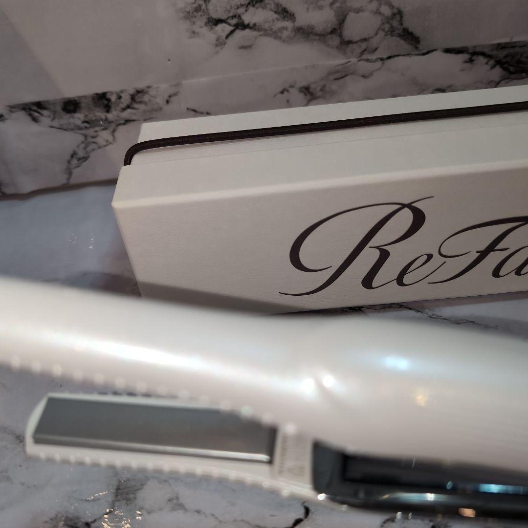 ReFa ストレートヘアアイロン ホワイト　台付き