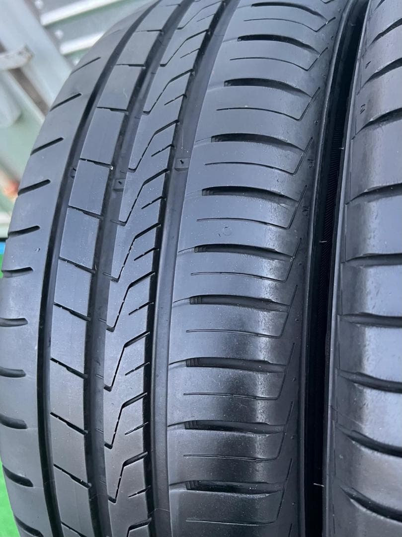 NISSAN 16X6+45 114.3 ホイールと195/60R16 タイヤ