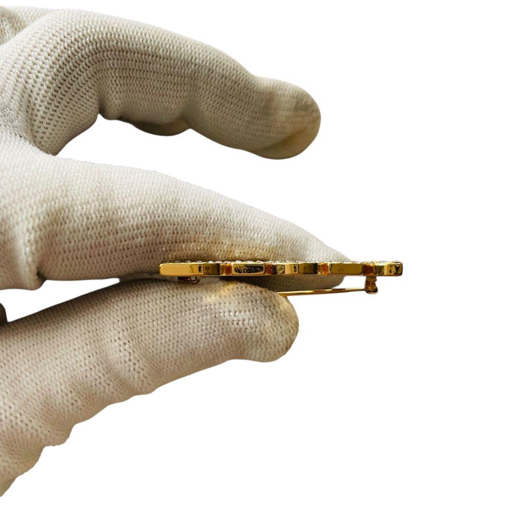 ディオール Dio(r)evolution ディオレボリューション ブローチ