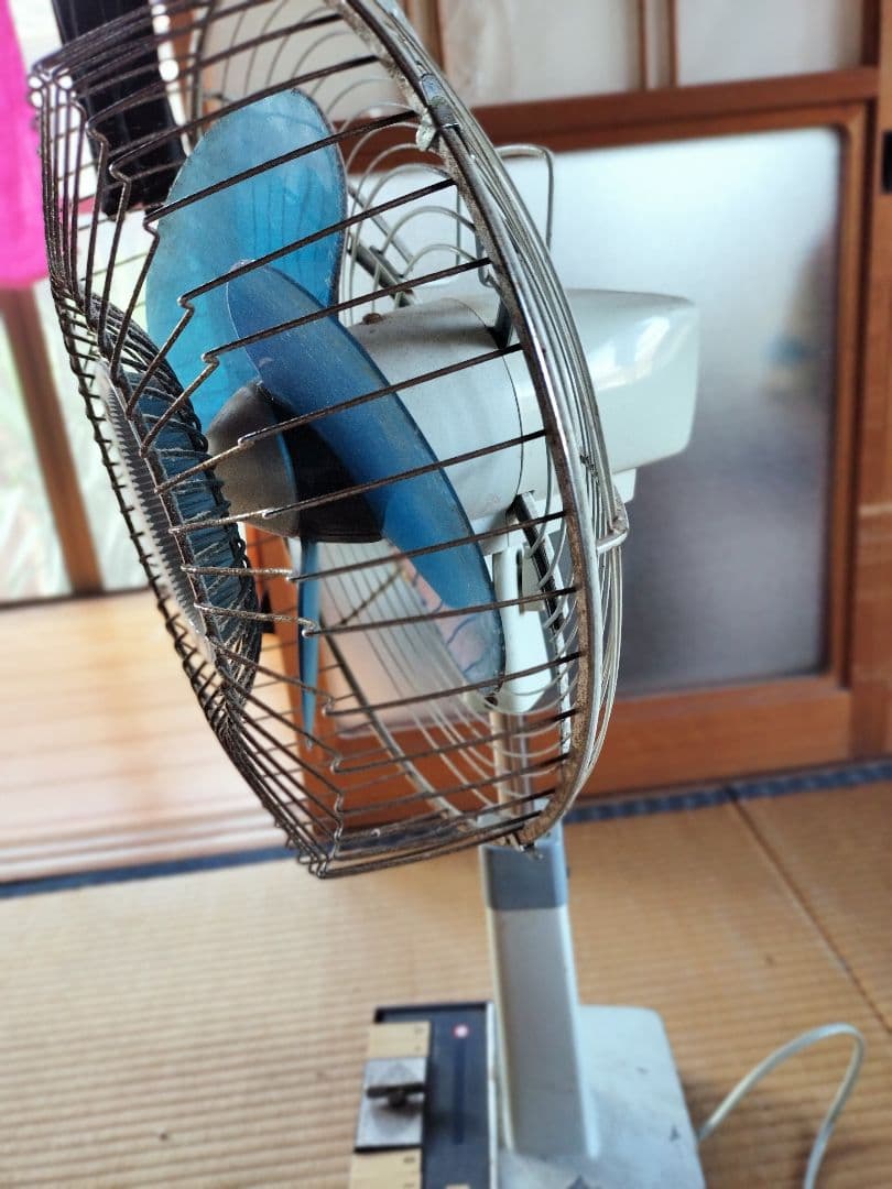 昭和のレトロ扇風機