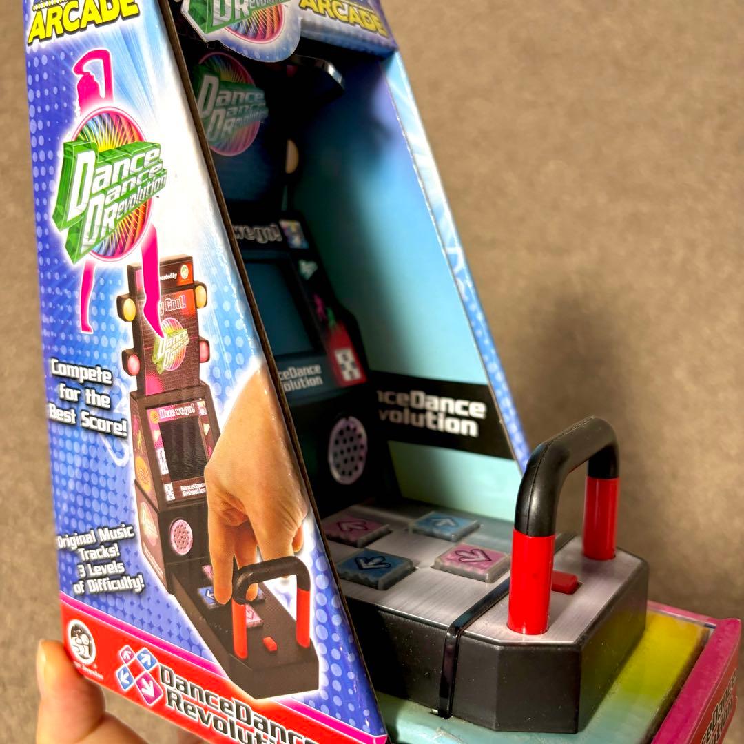 Dance Dance Revolution ミニチュア 目覚まし時計 海外製