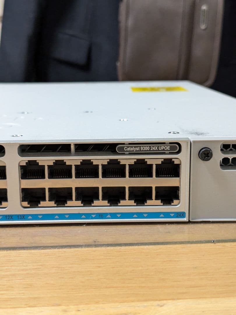 Cisco C9300-24UX-A/Catalyst 9300シリーズスイッチ