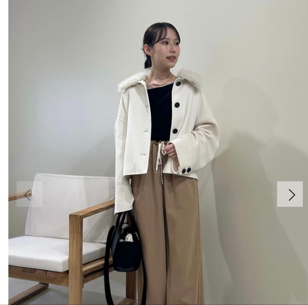 Mila Owen ファー付きコート ホワイト