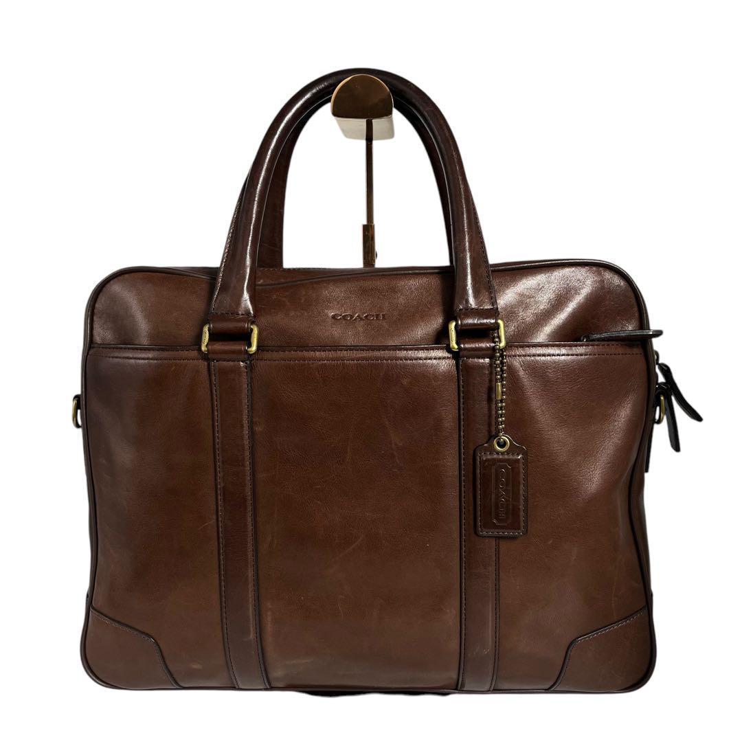 コーチ　ビジネスバッグ　斜め掛け　肩掛け　レザー　ブラウン　70901