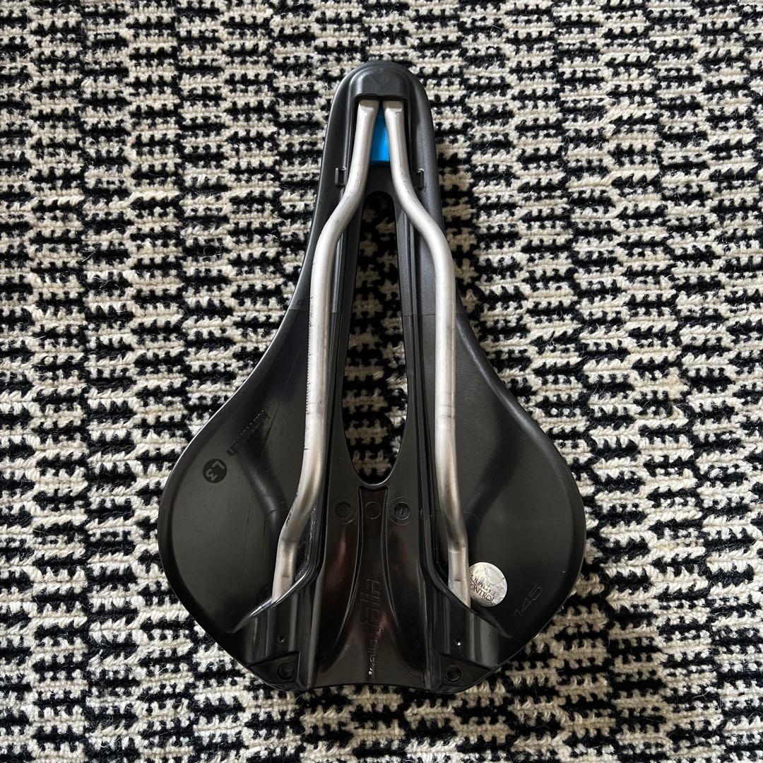 セライタリア NOVUS BOOST EVO Ti316 スーパーフロー サドル