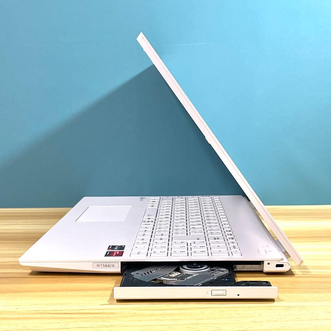 NEC LAVIE N15/Ryzen7/16GB/SSD512GB/ブルーレイ