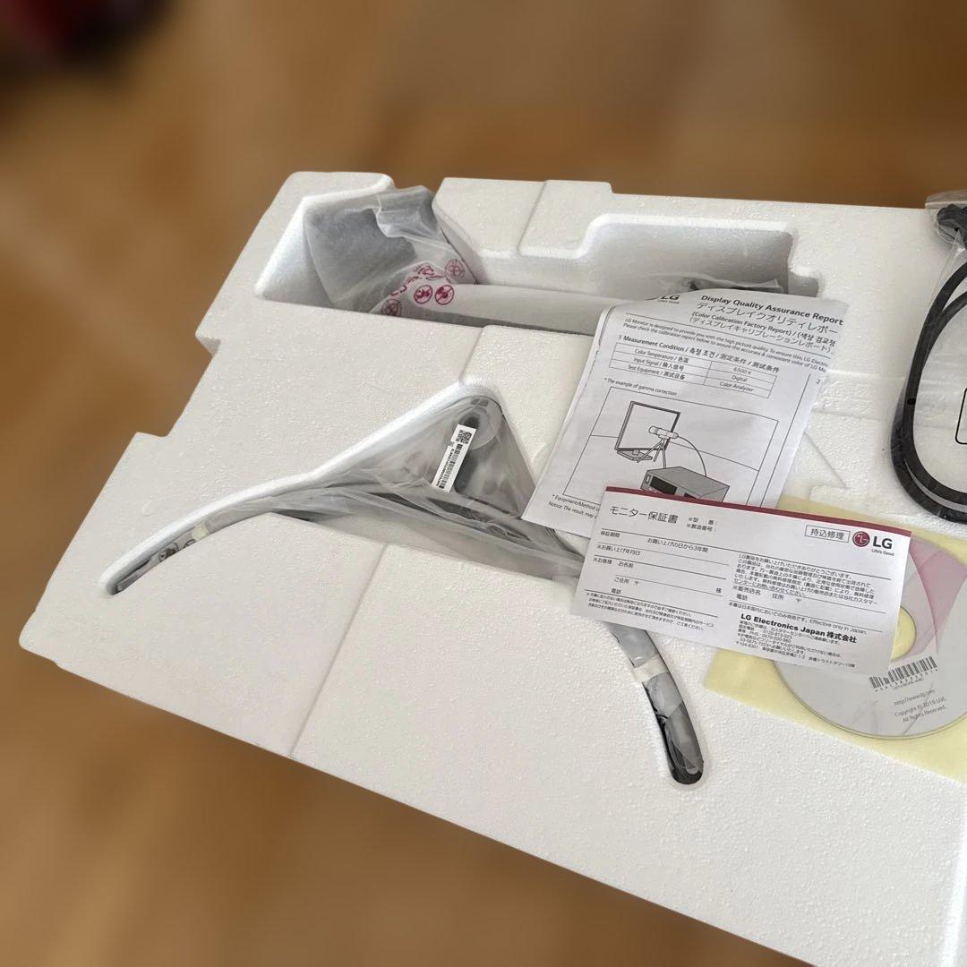 LG ウルトラワイドモニター　34インチ　34WN750-B