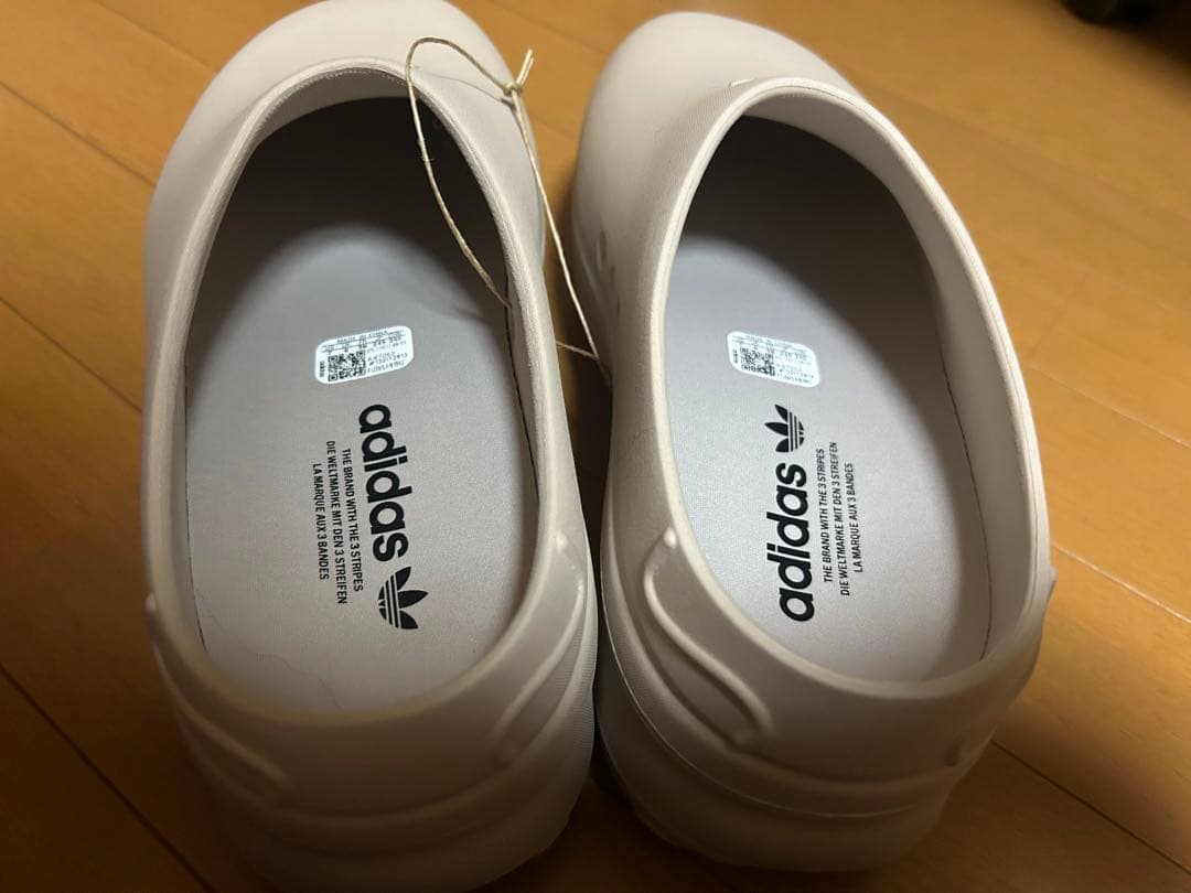 アディフォームスタンスミスミュール Adifom Stan Smith Mule