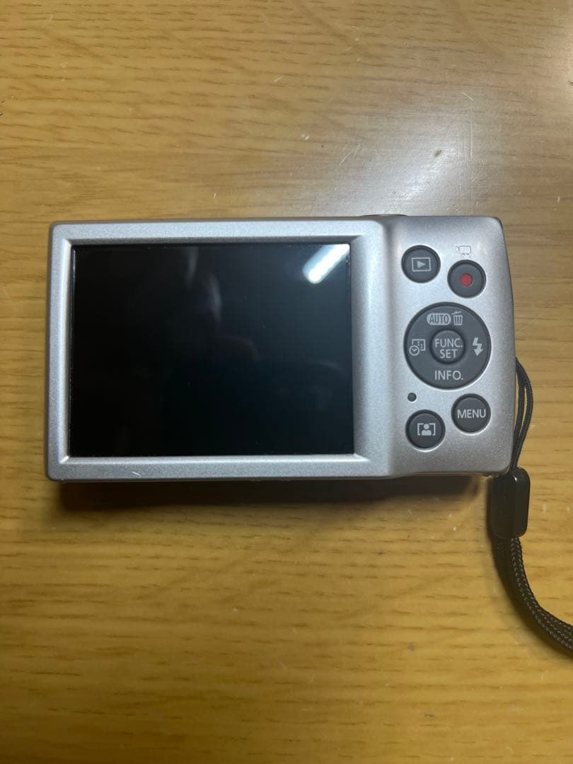 Canon IXY 200シルバー