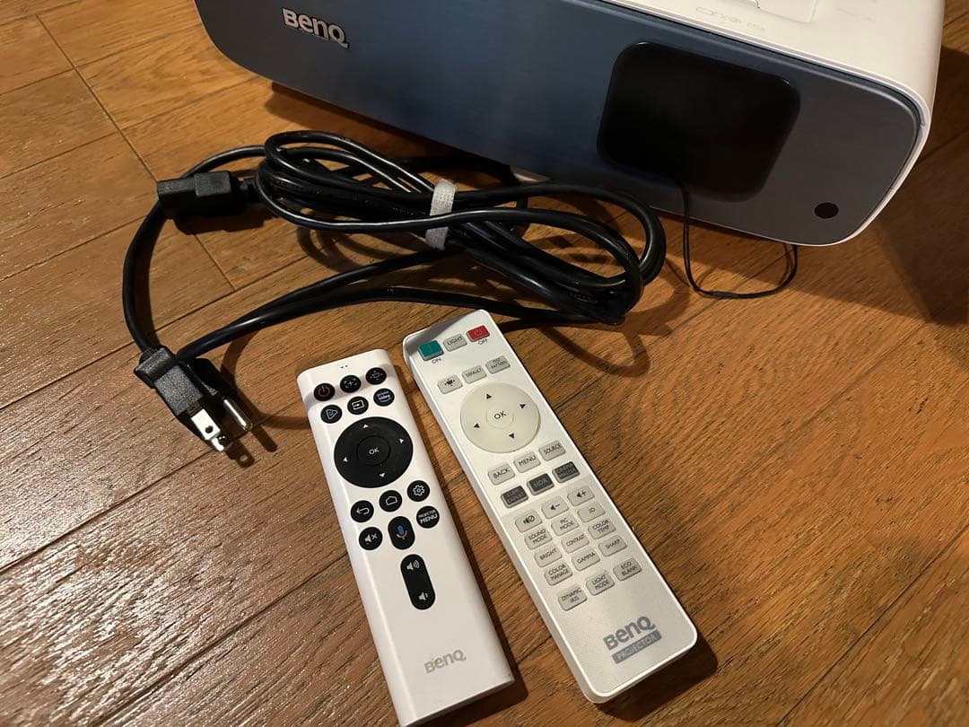 BenQ TK850i 4K HDRプロジェクター 本体