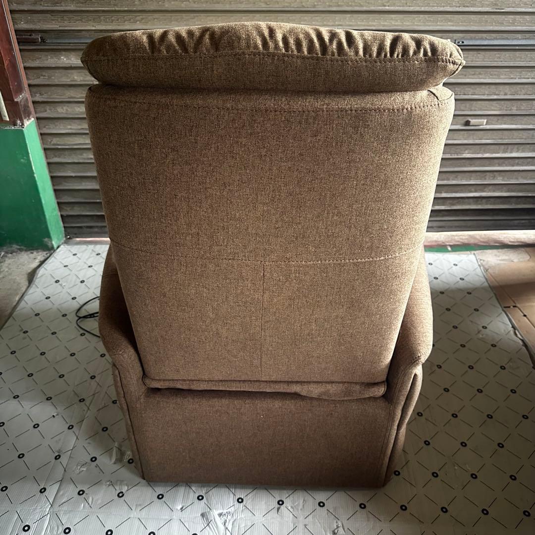 ニトリ 電動リクライニングソファ コンフェ 1人掛け パーソナル 布