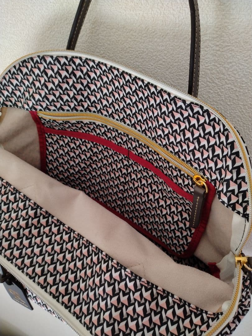 ROBERTA PIERI ロベルタピエリ　バッグ　ピンクベージュ　TATAMI