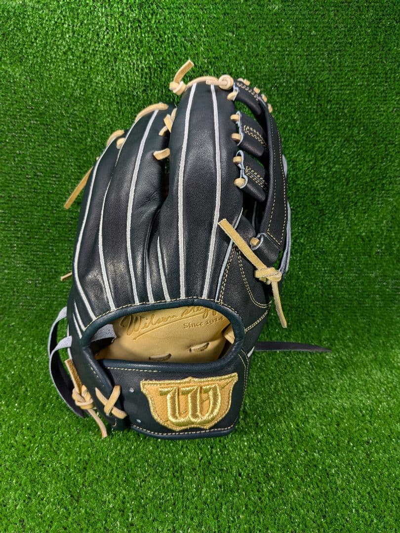 ウィルソン　硬式　外野手用　D8型　WBW102317　日本製　吉田正尚モデル