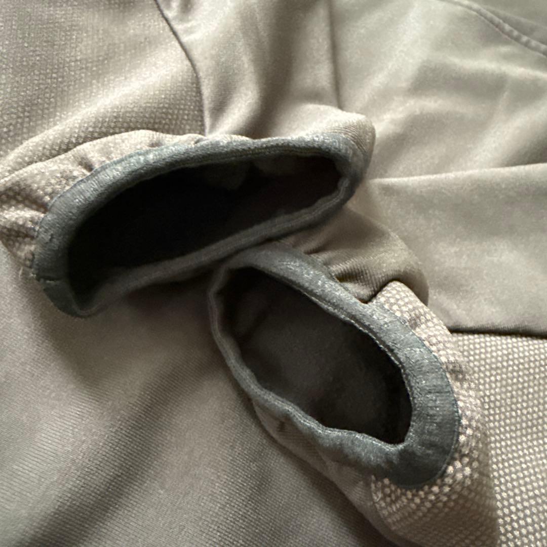 and wanderアンドワンダーlight fleece pullover L