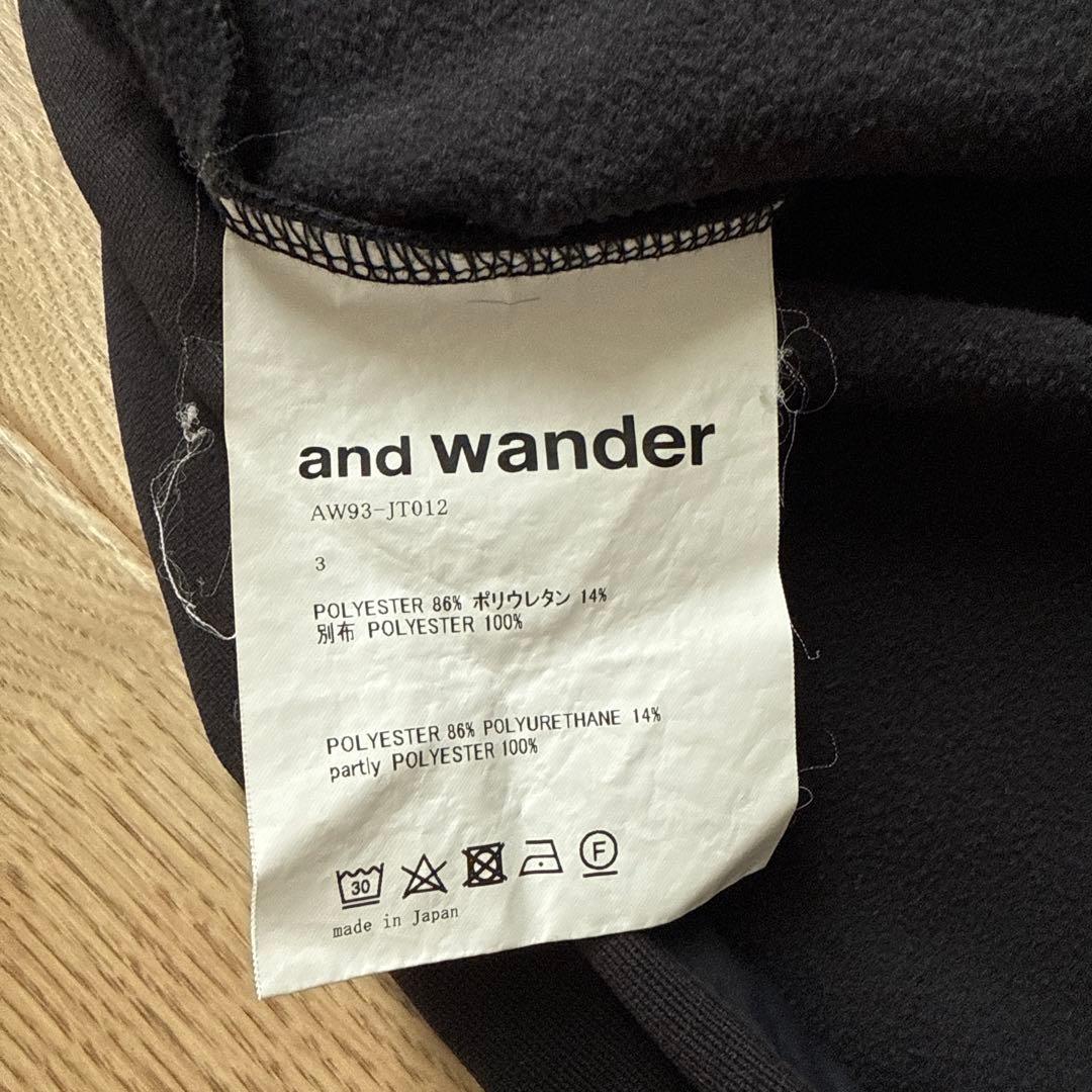 and wanderアンドワンダーlight fleece pullover L