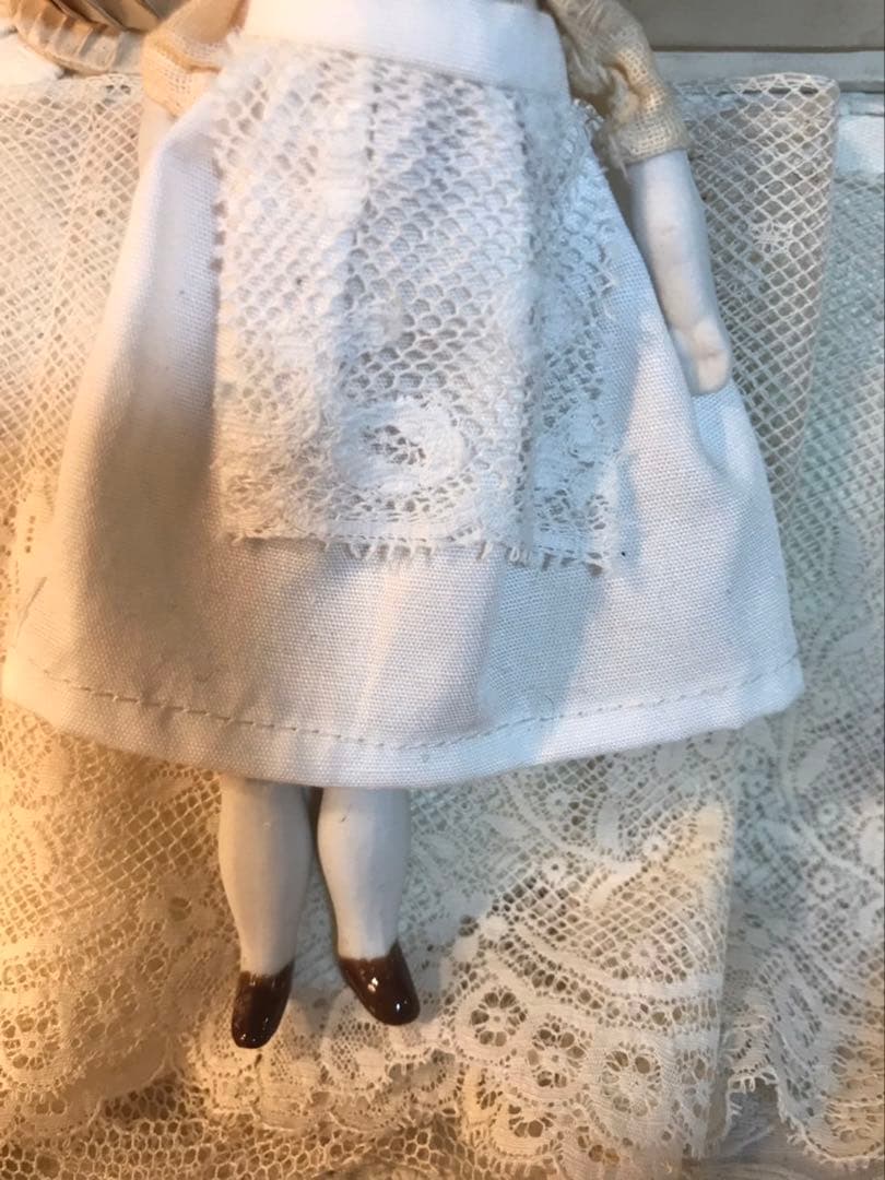 【麦子ページ】手のひらサイズのちいさな愛らしいアンティークチャイナヘッド