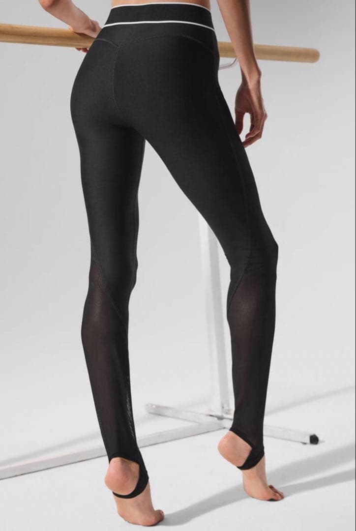 Alo yoga エアリフトメッシュ ストラップ付き レギンス ブラック