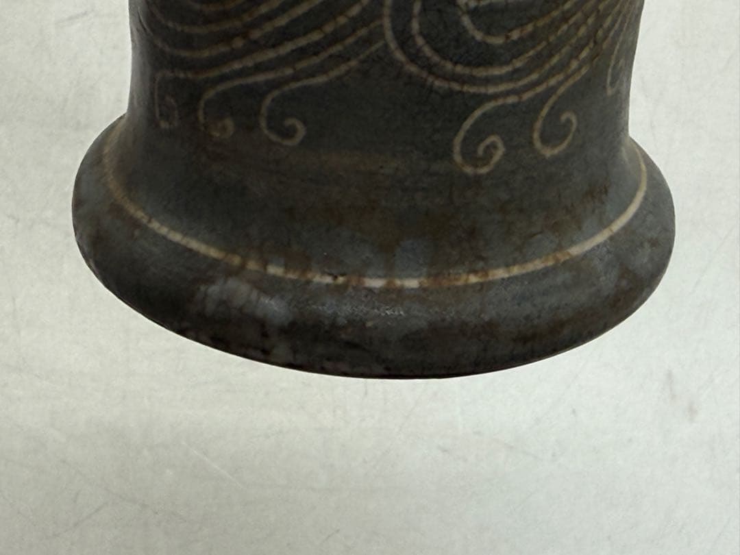 安南焼　魚紋　小瓶　送料込み2602020