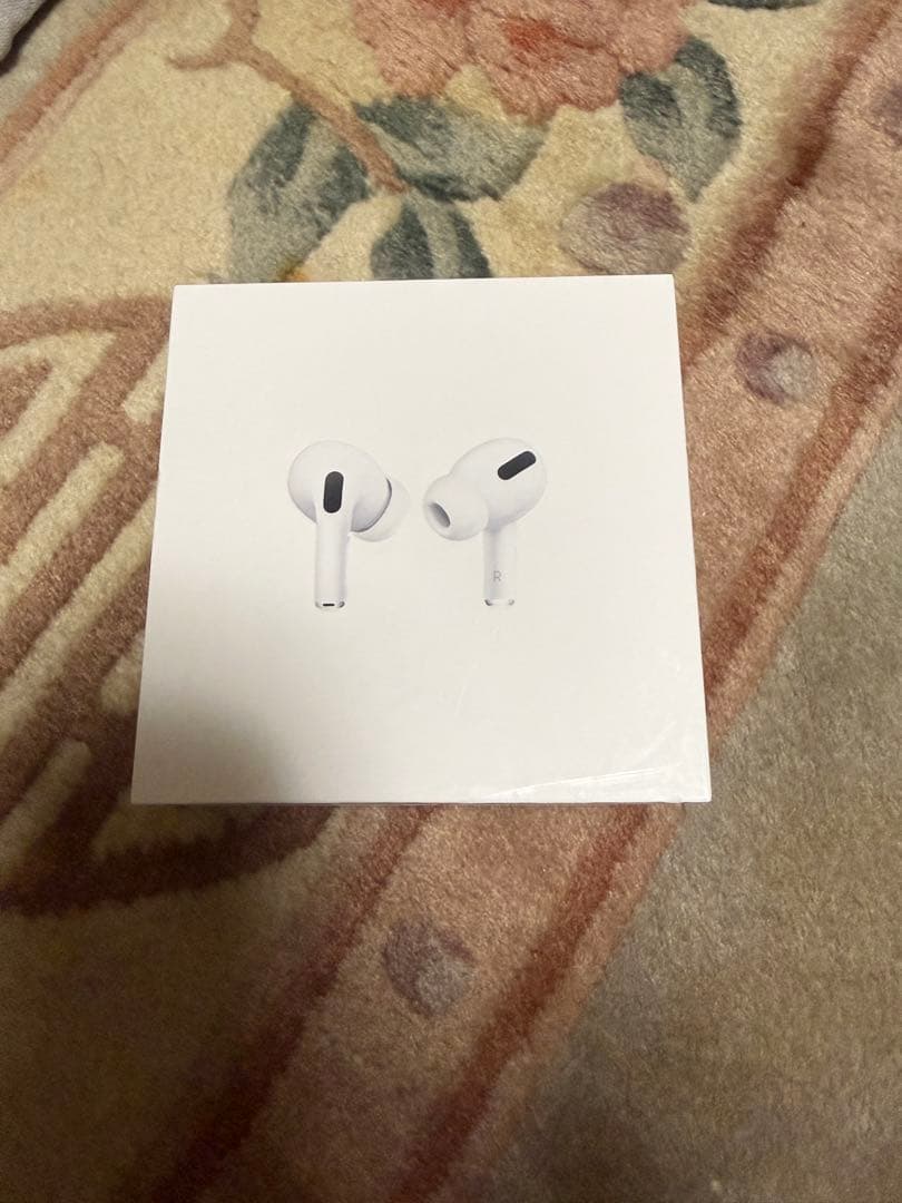 AirPods Pro 第一世代ライトニング