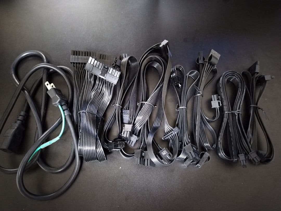 TOUGHPOWER GT/0850W ATX3.1 外箱付き