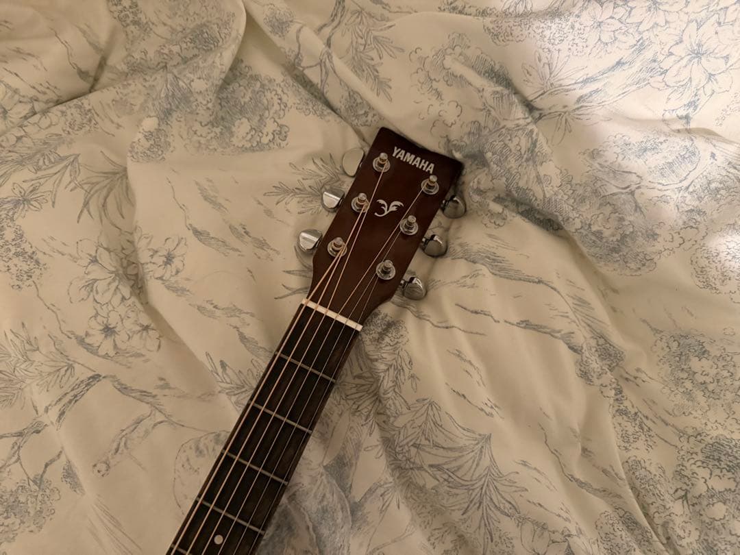 Yamaha アコースティックギターF600 ギターケース付き