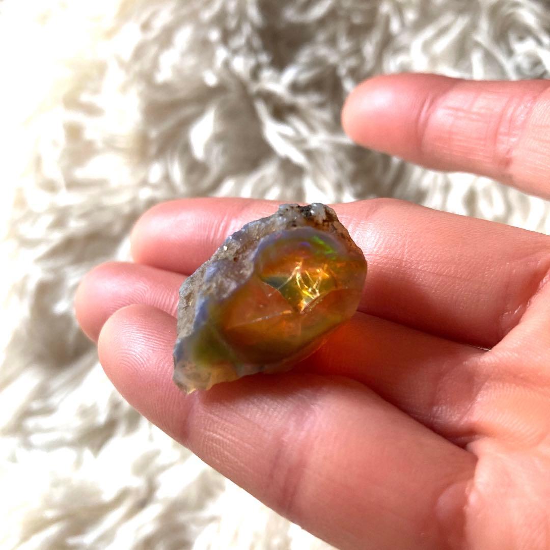 レア★美麗★ 35ct 原石　エチオピアオパール