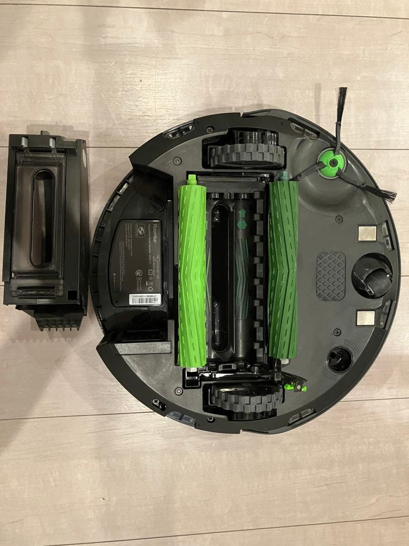 iRobot　アイロボット ルンバ j7　ロボット掃除機