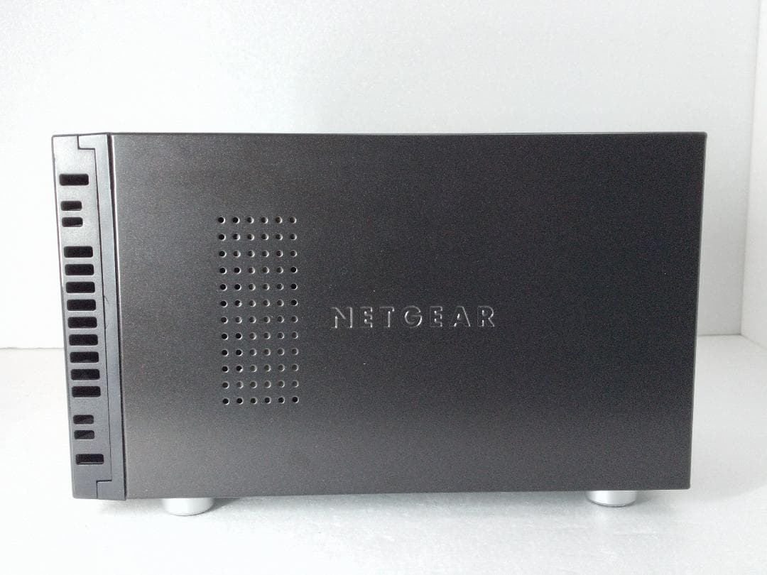 NETGEAR ReadyNAS 102　HDD 4TB(2TBx2個)付属