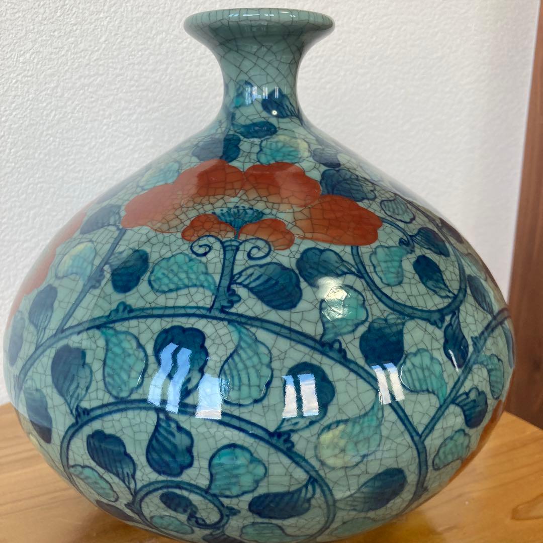 有田焼　青山窯　牡丹唐草花瓶