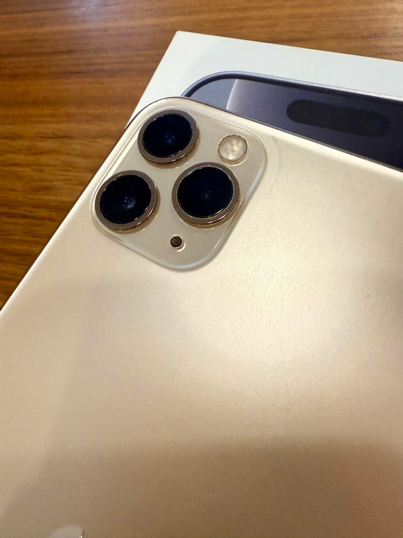 バッテリー100% iPhone 11 Pro max 256GB SIMフリー