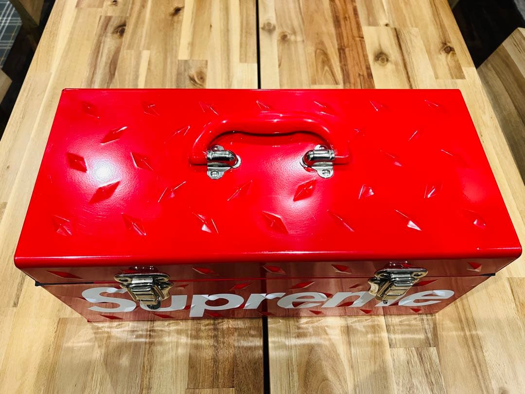 Supreme ダイヤモンドプレートツールボックス