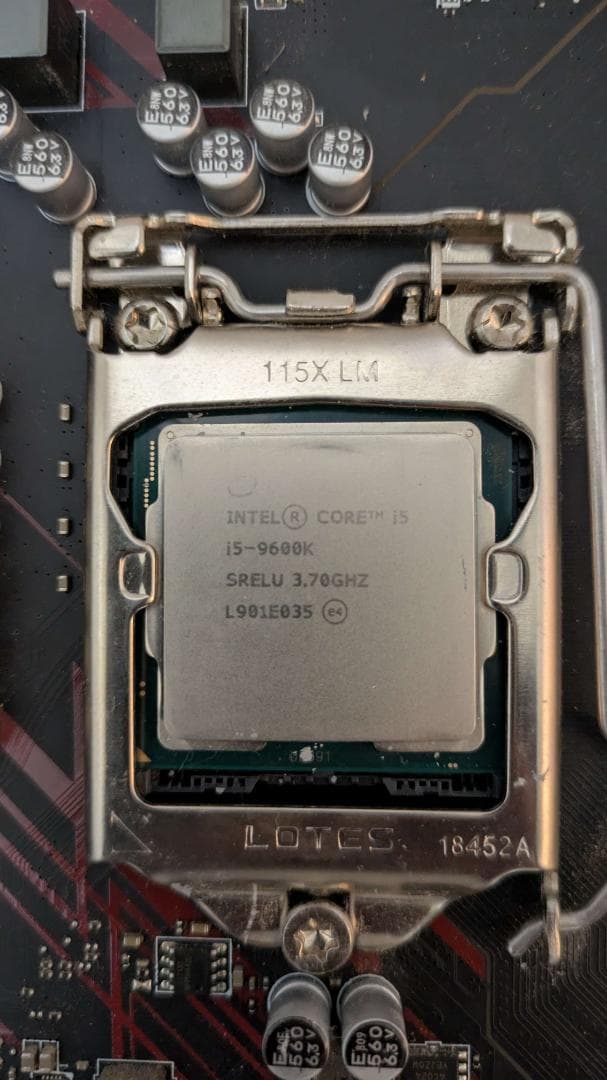 i5 9600k+おまけマザーボード